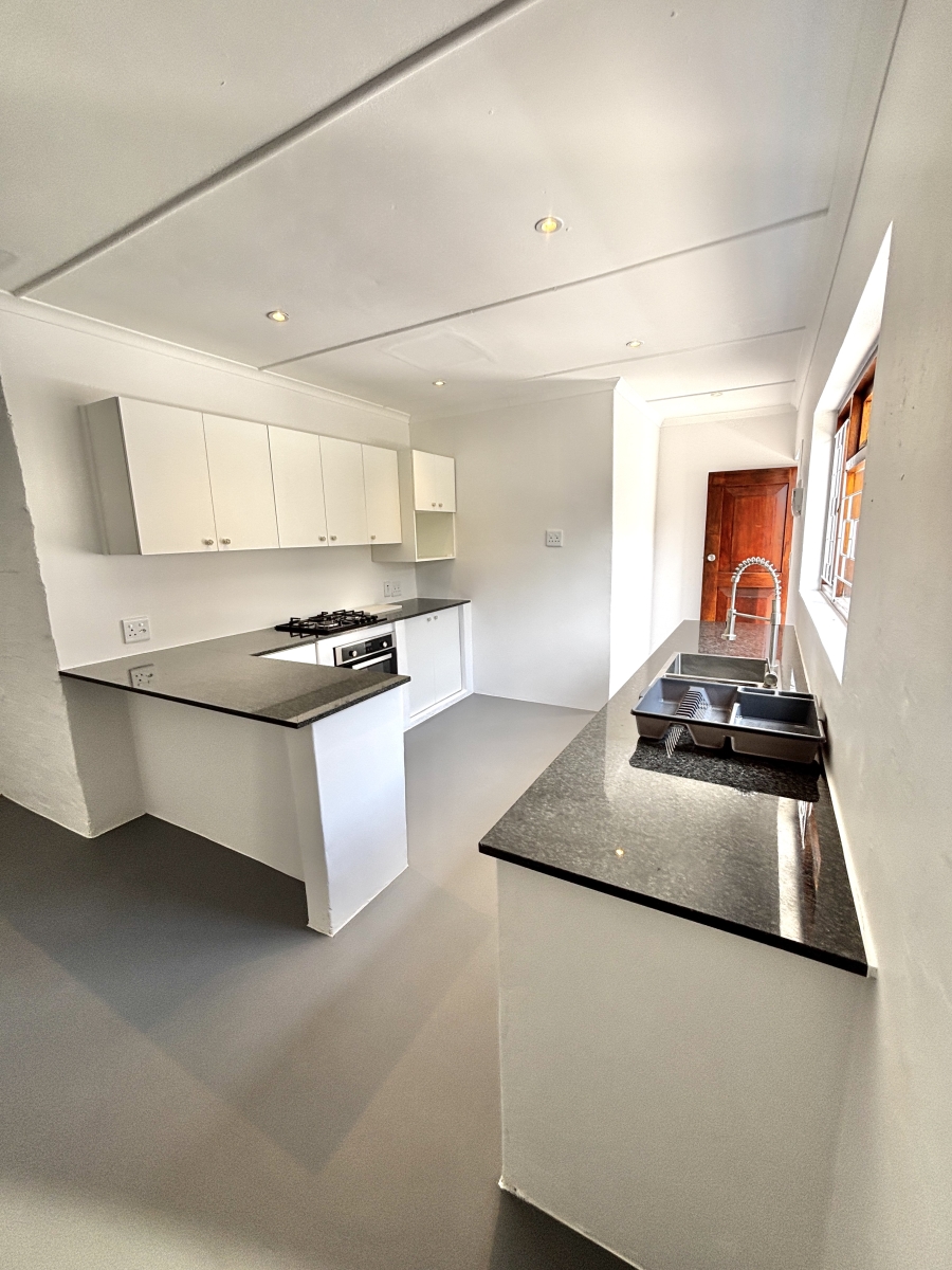 1 Bedroom Property for Sale in Plettenberg Bay Central Western Cape